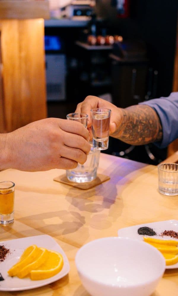 English & Spanish Speaking Hosts